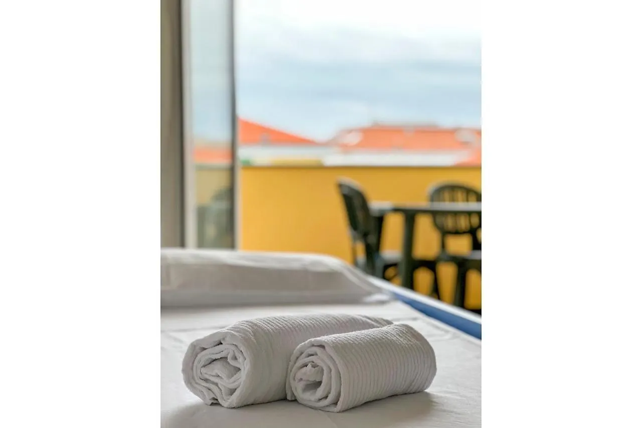 Joivy Family Flat Terrace & Parking Near Beach Sestri Levante Apartment