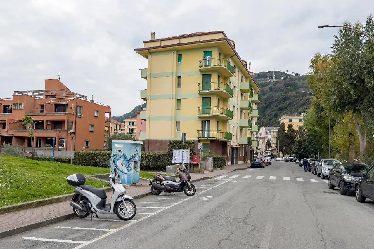 Joivy Family Flat Terrace & Parking Near Beach Sestri Levante 0*,  Italy