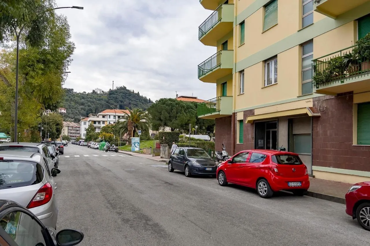 Joivy Family Flat Terrace & Parking Near Beach Sestri Levante Italy