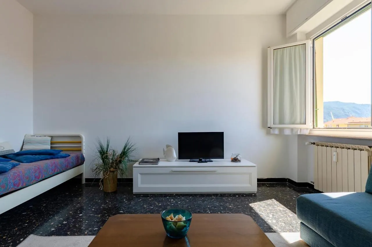 Joivy Family Flat Terrace & Parking Near Beach Sestri Levante Italy